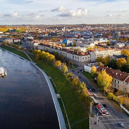 A Cozy Apartment With A Wonderful View Of The River In The Old Town Of Vilnius Exterior photo