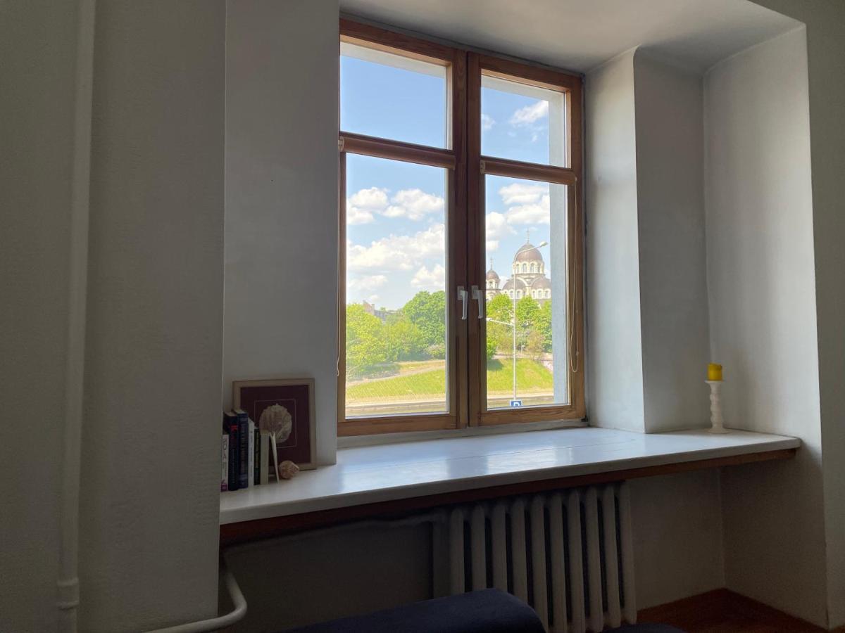 A Cozy Apartment With A Wonderful View Of The River In The Old Town Of Vilnius Exterior photo
